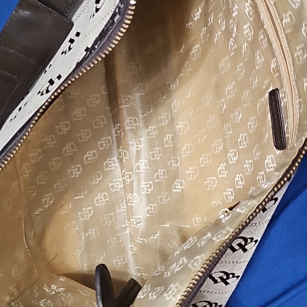 Purse - Picture 5 of 9